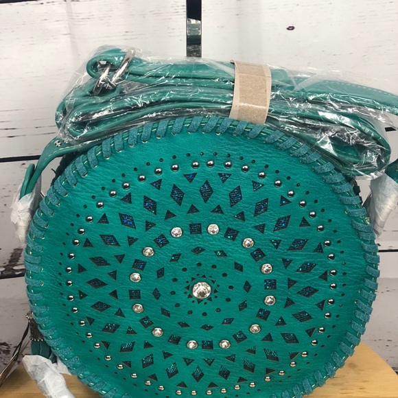 Montana West Bling Bling Canteen Crossbody Bag NWT - Picture 2 of 6